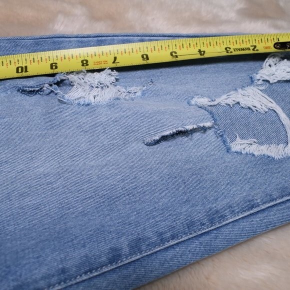 Vervet High Rise Super Destroyed Distressed Jeans Size 27 Blue Denim - Picture 9 of 16